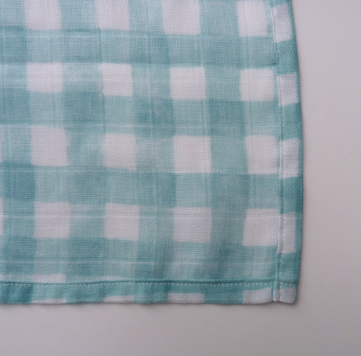 Double gauze swaddling blanket hem