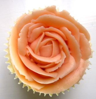 Swiss meringue buttercream rose
