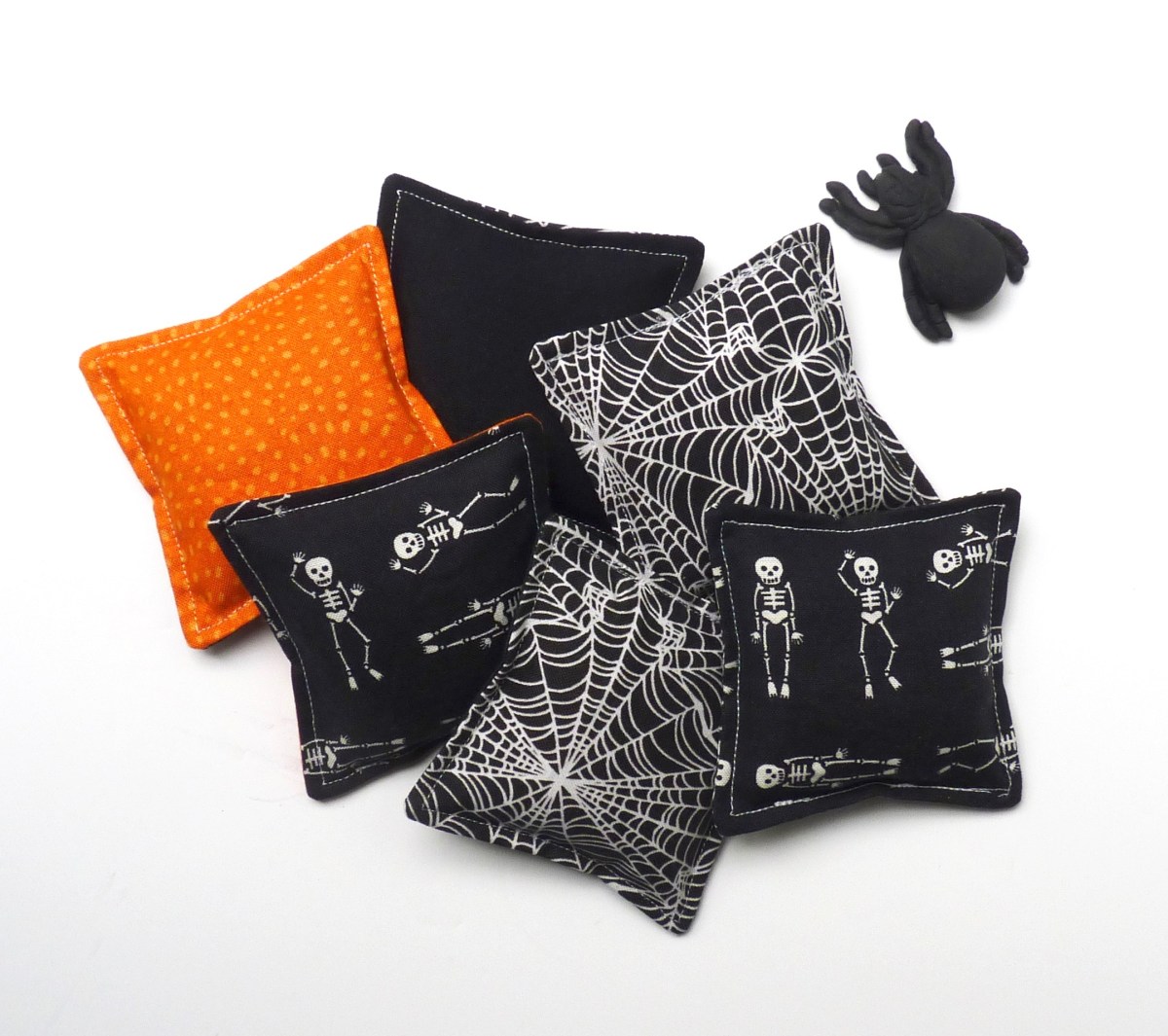 Spooky halloween hand warmers